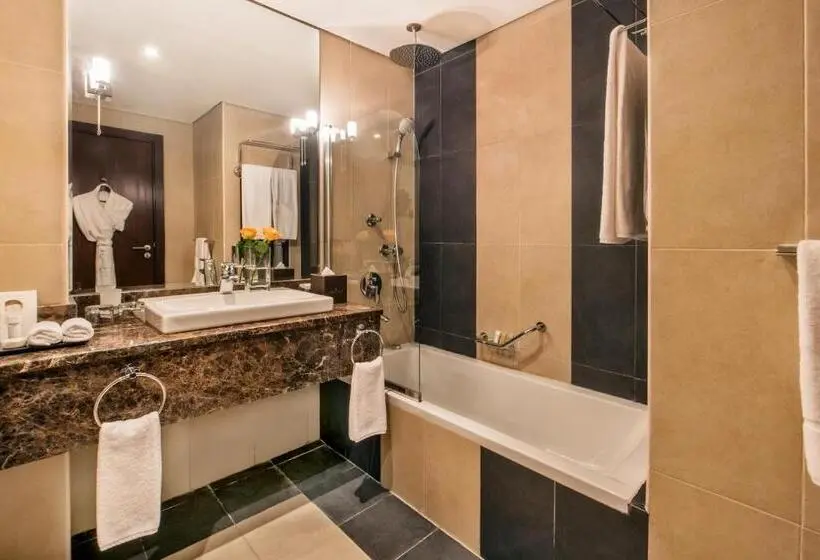 اتاق اجرایی, Golden Tulip Doha