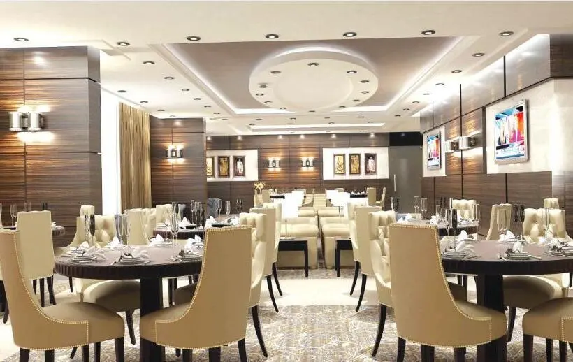 سوییت جونیور, Golden Tulip Doha