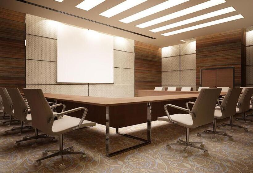 سوییت جونیور, Golden Tulip Doha