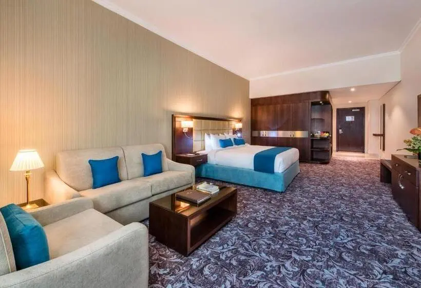 اتاق استاندارد با تخت بزرگ, Golden Tulip Doha