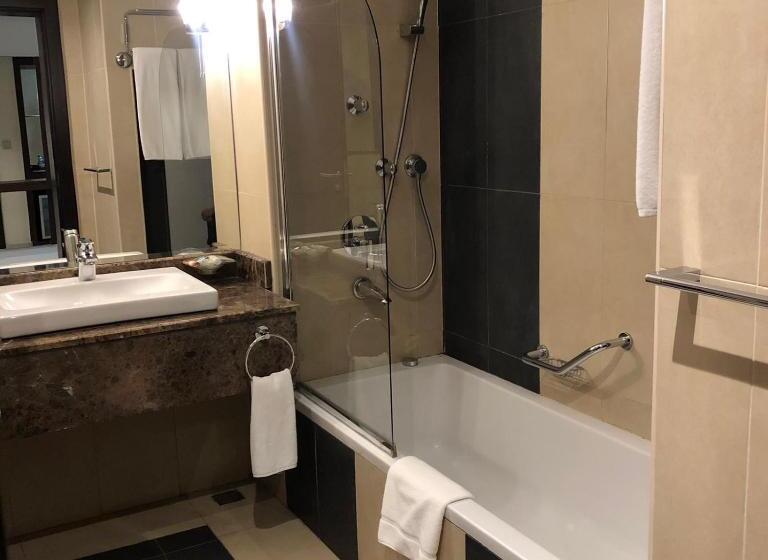 استودیو استاندارد با تخت کینگ, Golden Tulip Doha