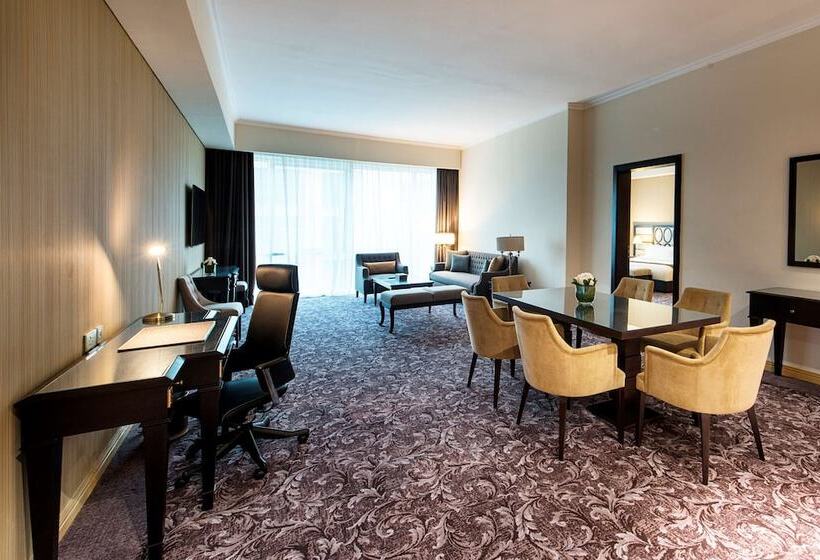 سوئیت پرزیدنت, Golden Tulip Doha