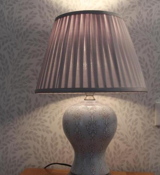 اتاق خانوادگی با چشمانداز باغ, Grey Gables Farmhouse B&b