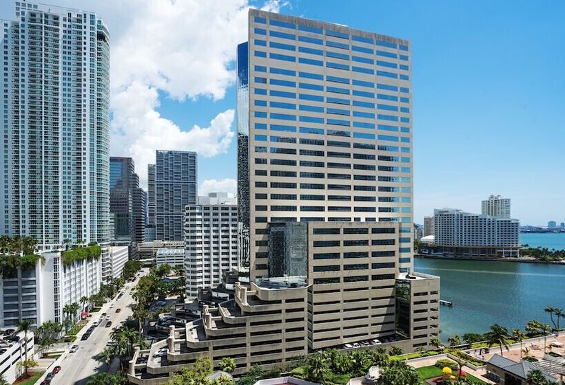 带2个双人床的标准工作室, Hyatt Centric Brickell Miami