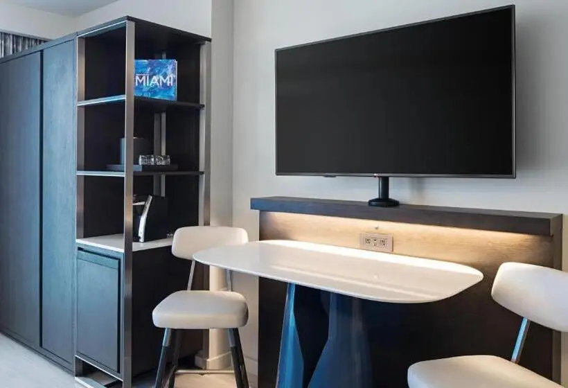 バルコニー付きデラックスルーム, Hyatt Centric Brickell Miami