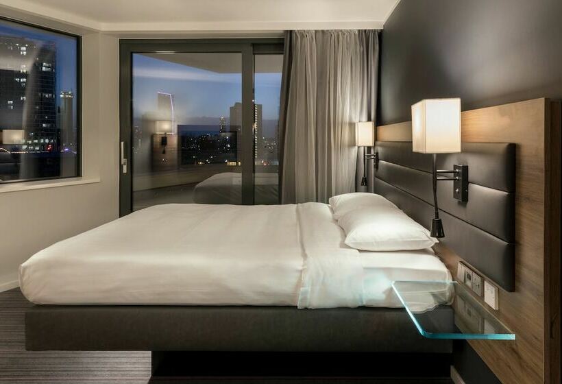 ダブルベッドスタンダードルーム, Moxy London Stratford