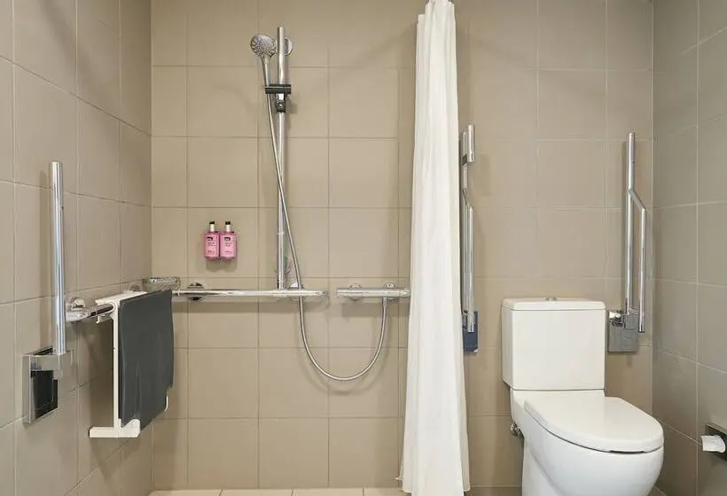 ダブルベッドスタンダードルーム, Moxy London Stratford