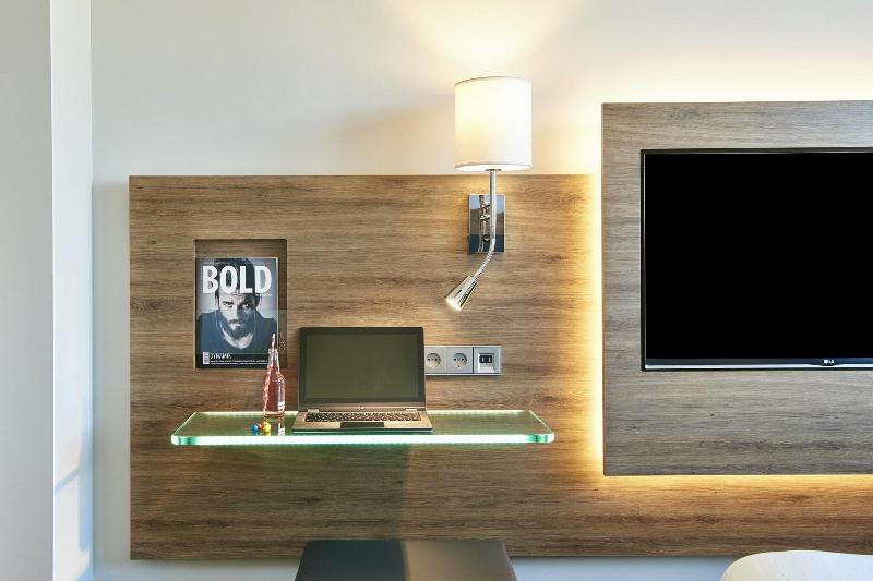 Номер Стандарт, Moxy London Stratford