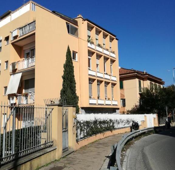 اتاق استاندارد, Vatican Suites Happy Holidays