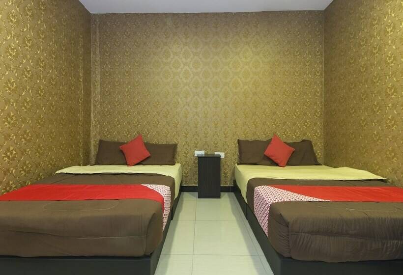 패밀리 스위트, Night Queen