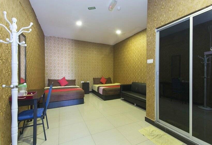 Family Suite, Night Queen