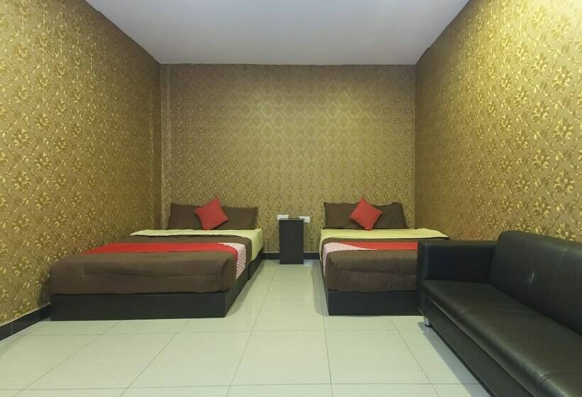 패밀리 스위트, Night Queen