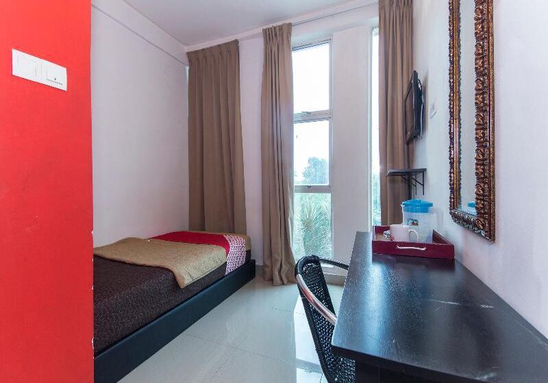 스탠다드 싱글 룸, Night Queen