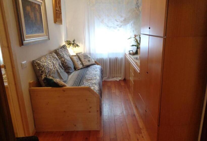 스탠다드 트리플 룸, Casa Noemi Imer