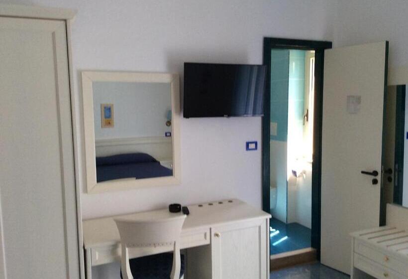 اتاق استاندارد, Elisa