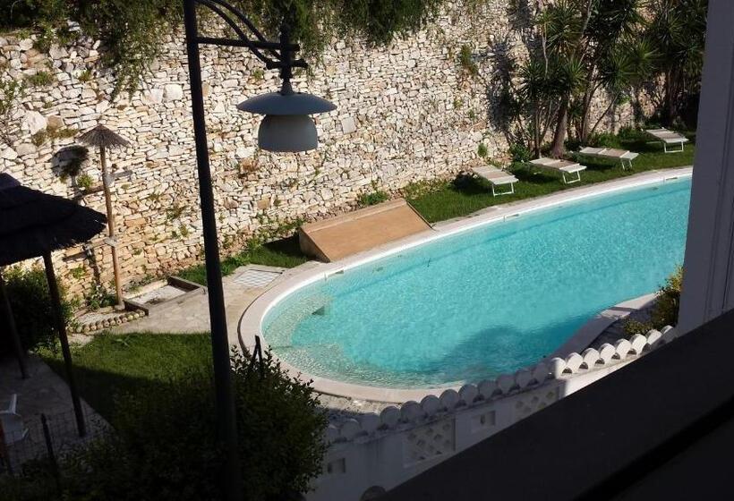 اتاق استاندارد, Elisa