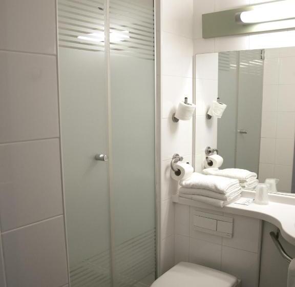 스탠다드 트리플 룸, Ibis Budget Toulon Centre