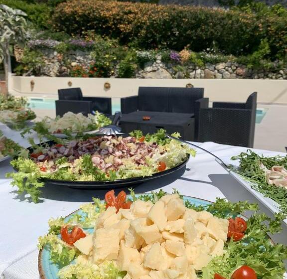 غرفة قياسية رباعية, Mercurio Sul Mare Fish Restaurant And Private Beach