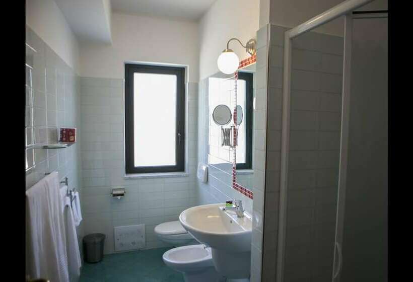 패밀리 룸, Miramare