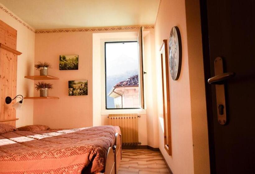 חדר סטנדרט לשלושה, Moderno Restaurant