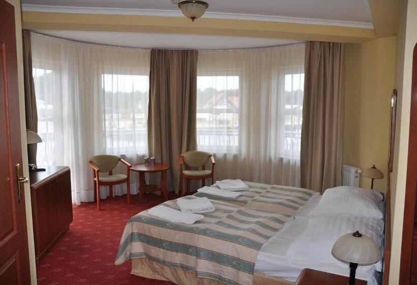 اتاق لوکس با بالکن و چشمانداز دریا, Morze