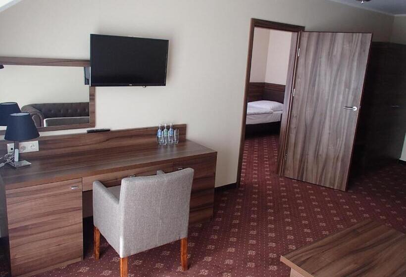 استودیوی استاندارد با چشمانداز دریا, Morze