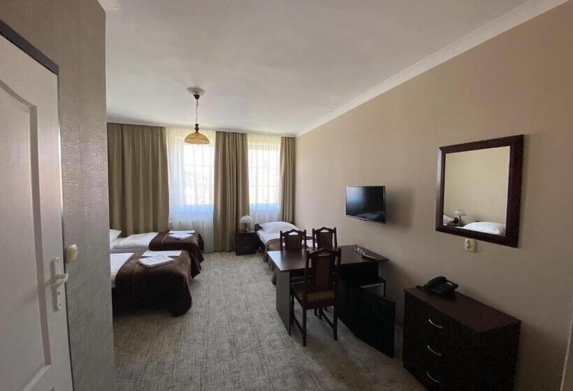 اتاق استاندارد سه نفره, Morze