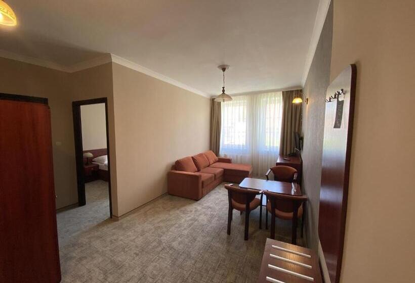 اتاق استاندارد چهار تخته, Morze