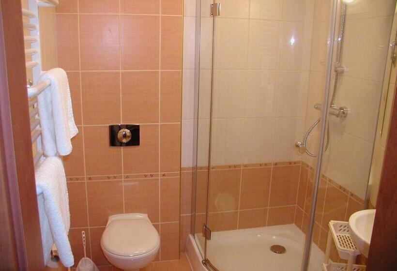 اتاق استاندارد سه تخته با بالکن, Morze