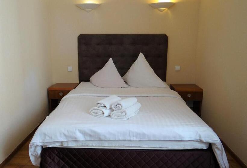 标准单人间, Relax