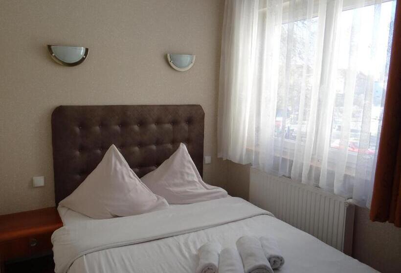 标准单人间, Relax