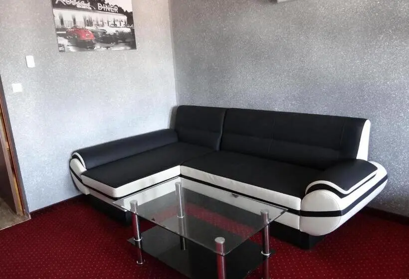 Standard-studio, Relax