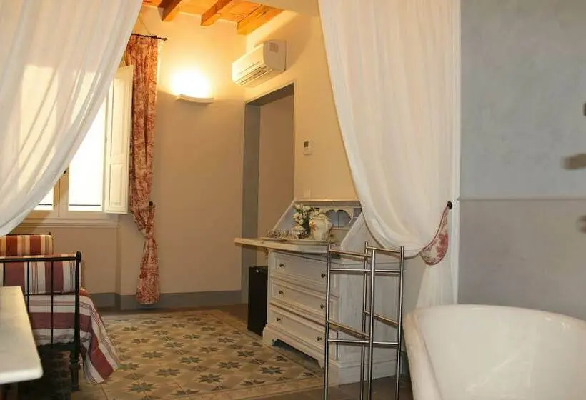 اتاق لوکس, Corte Dei Neri Residenza D Epoca