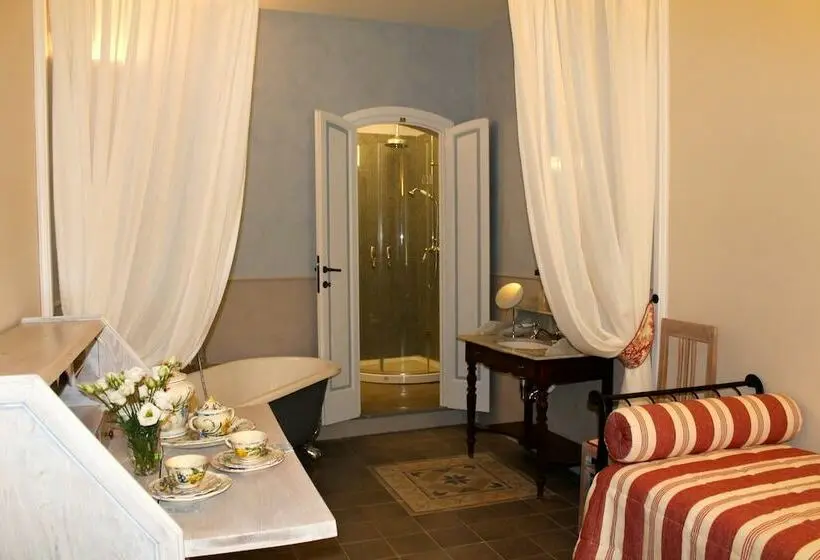 اتاق لوکس, Corte Dei Neri Residenza D Epoca