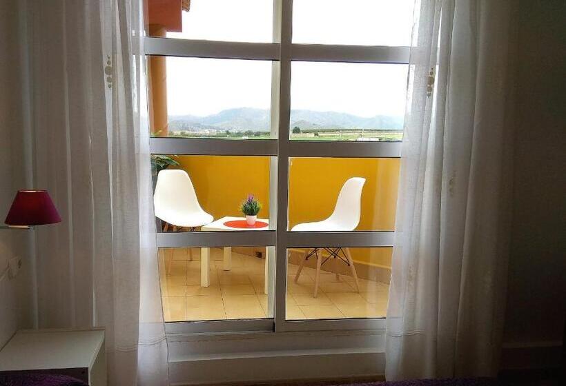 スタンダードルーム, Restaurante Campomar