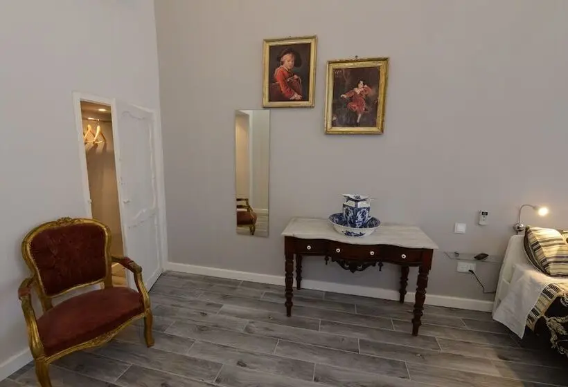 اتاق استاندارد با تخت بزرگ, Paulos Valletta