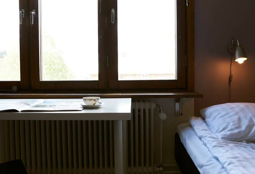 Номер Стандарт Четырехместный Совместный Санузел, Pensionat Augustin