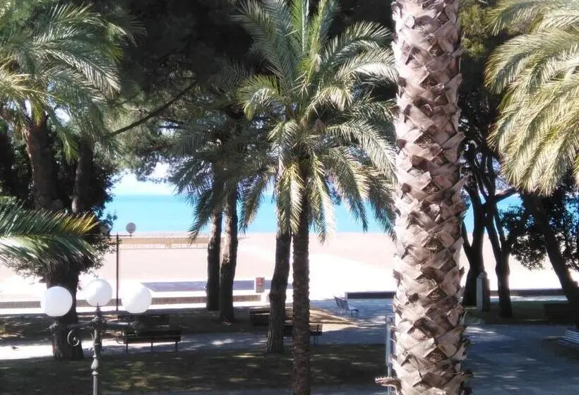 اتاق کلاسیک سه تخته, Ristorante Hotel Mira