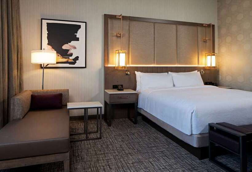 带观景和大床的豪华房间, H Hotel Los Angeles, Curio Collection By Hilton