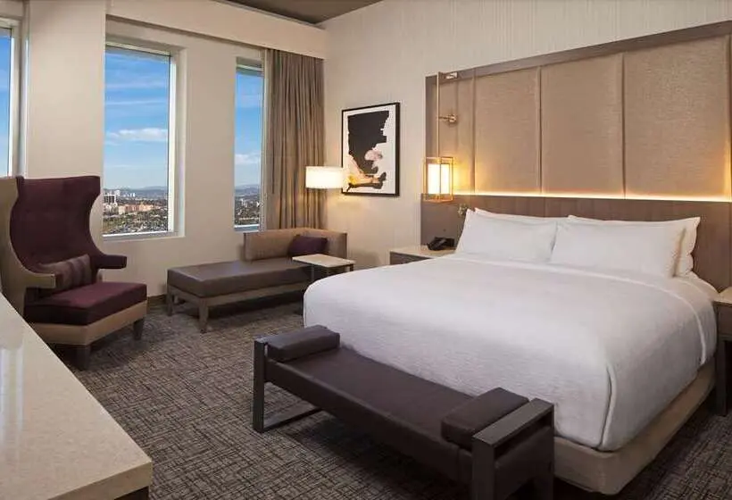 اتاق دلوکس با تخت کینگ و چشم‌انداز, H Hotel Los Angeles, Curio Collection By Hilton