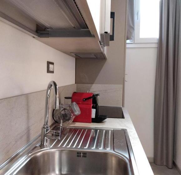 Estudio Estàndard, Abel & Residence