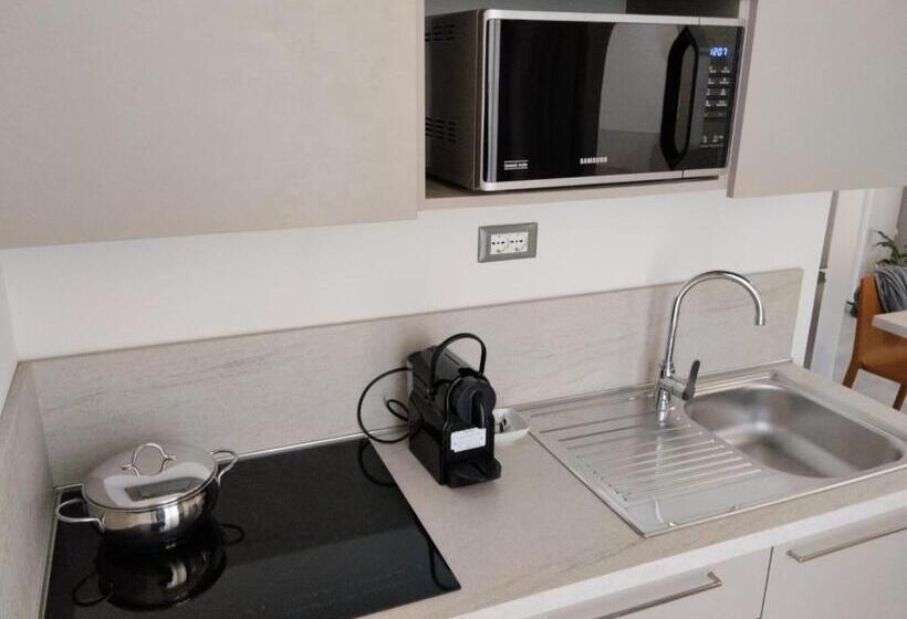 Estudio Estàndard, Abel & Residence