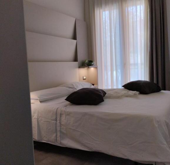 Estudio Estàndard, Abel & Residence