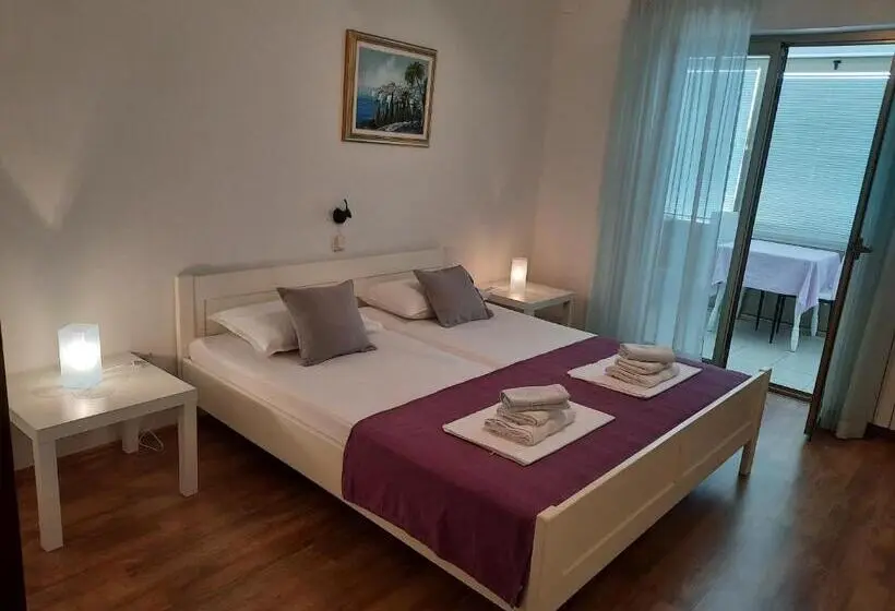 Standard-studio Merinäkymä Parveke, Apartments And Rooms Vinko