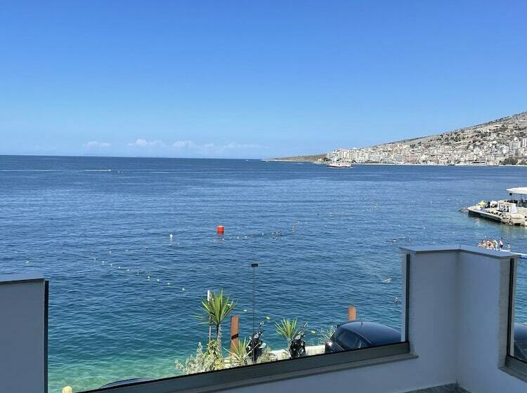 オーシャンビュースタンダードルーム, Blue Bay