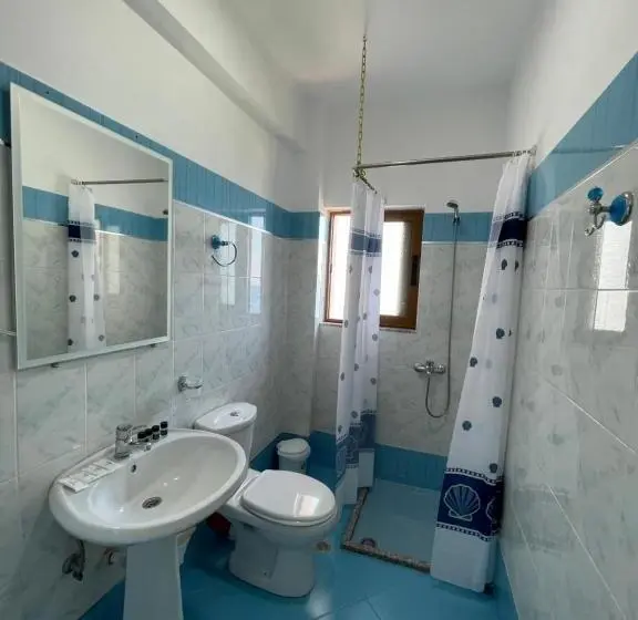 景色の見えるスタンダード４人部屋, Blue Bay