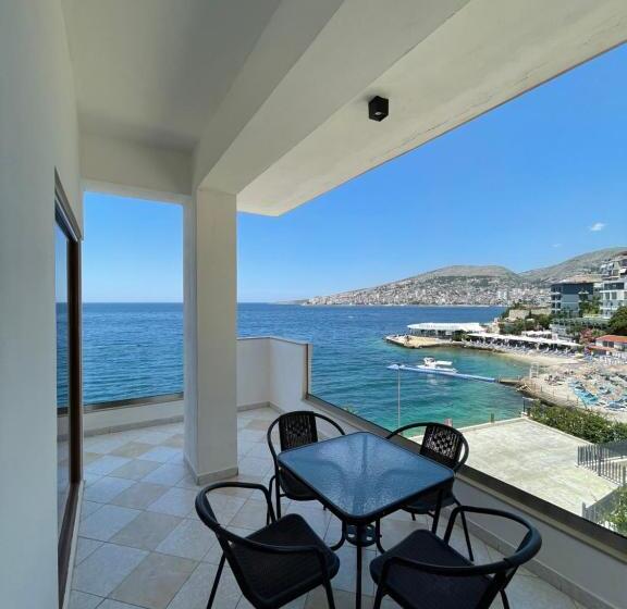 景色の見えるスタンダード4人部屋, Blue Bay