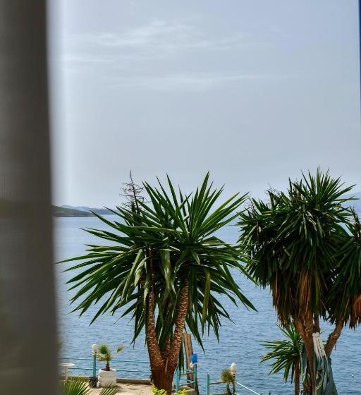 ガーデンビュースタンダードルーム, Blue Bay