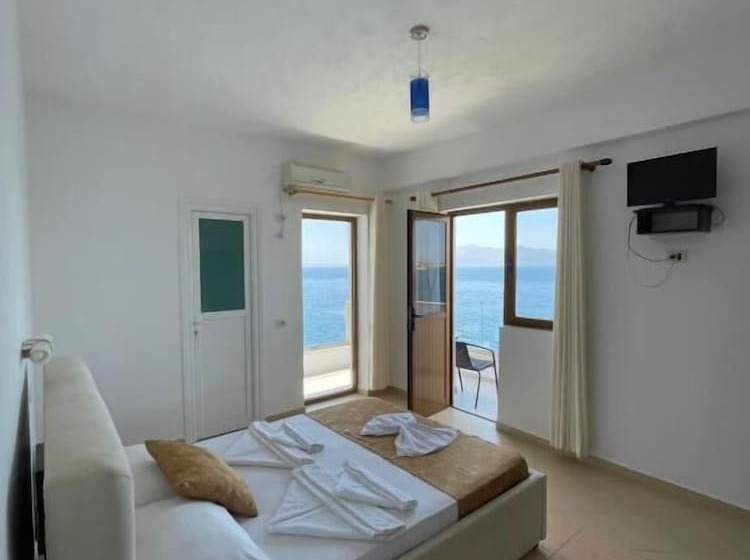 オーシャンビュースタンダードルーム, Blue Bay