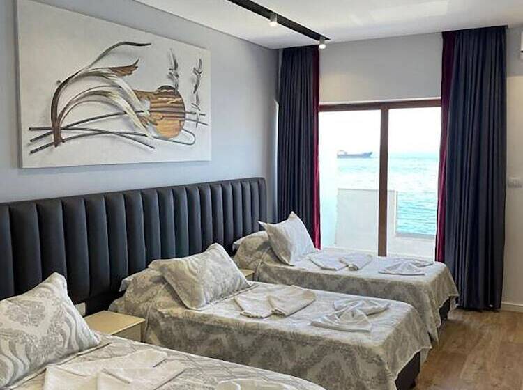 オーシャンビューのデラックストリプルルーム, Blue Bay